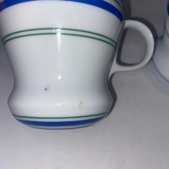 Retired Starbucks 2007 Retro Striped Diner 12 oz Cups Set Of 2 - Picture 3 of 7